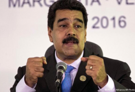 Maduro puts responsibility for Venezuela`s currency drop on US